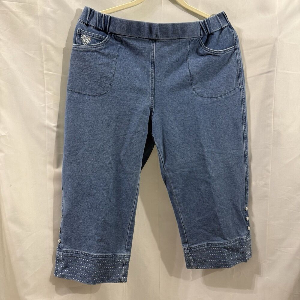 Dream Jeannes by Quacker Factory Capri Pants M Blue Rhinestone Pull On Stretch